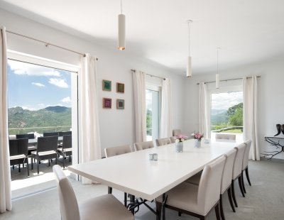 Book a villa in Spain
