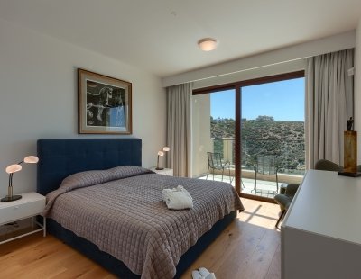 Villa holidays in Aphrodite Hills Resort