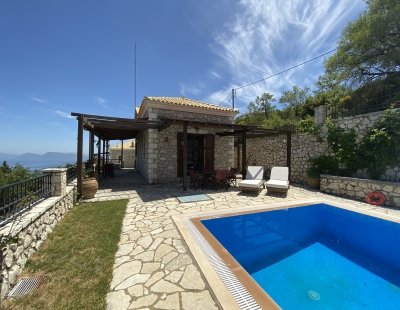 Villa rentals in Vafkeri