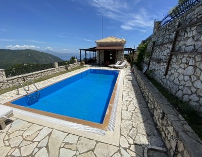 Book a villa holiday in Greece