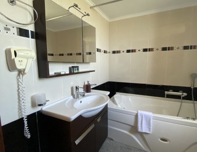 Book a villa holiday in Lefkas