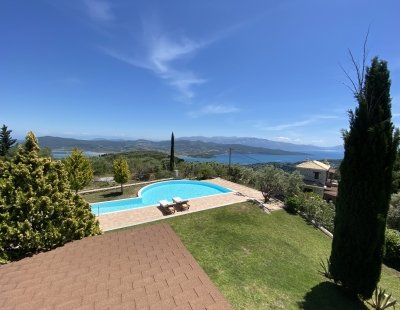 Book a villa in Greece
