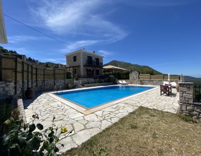 Villas in Vafkeri