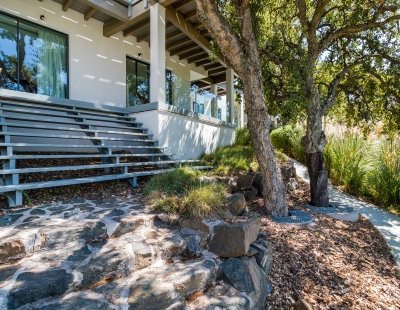 Book a villa in Marbella