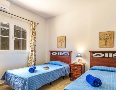 Book a villa in Spain