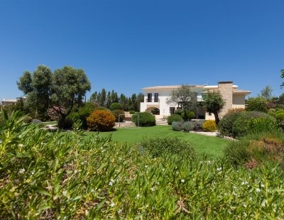 Holiday home in Cyprus villa booking