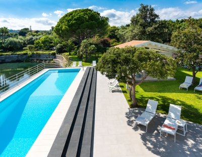 Book a villa in Acireale