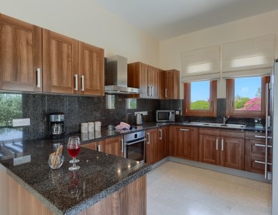 Book a villa holiday in Aphrodite Hills Resort