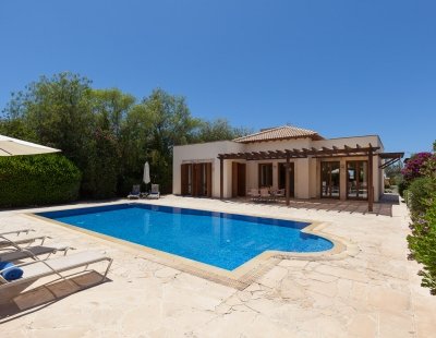 Book a villa holiday in Aphrodite Hills Resort