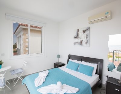 Holiday villas in Nissi Beach