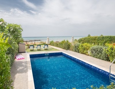 Villas in Nissi Beach