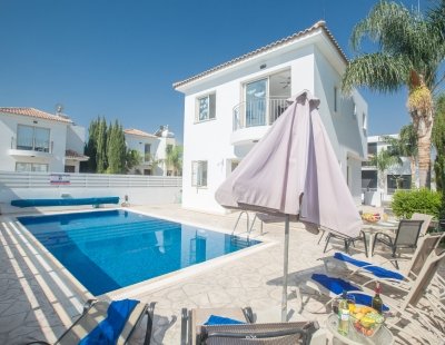 Villas in Protaras