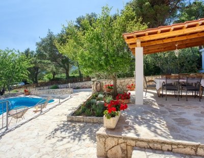 Holiday villas in Omis