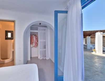 Villa rentals in Panormos Beach