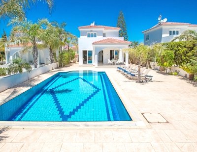 Holiday home in Nissi Beach villa booking