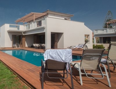 Villa holidays in Nissi Beach