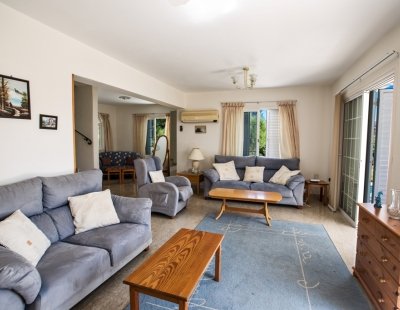 Book a villa in Nissi Beach