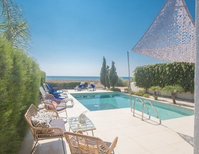 Book a villa in Nissi Beach