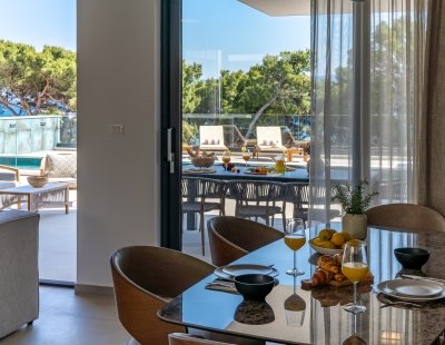 Book a villa in Omis