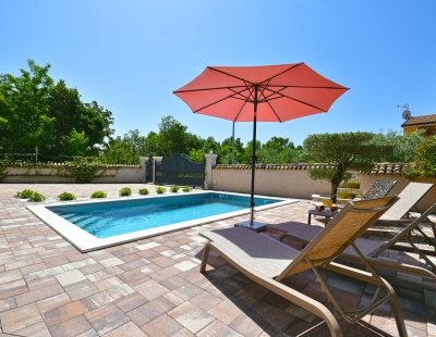 Holiday home in Porec villa booking