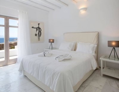 Book a villa in Mykonos