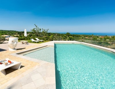 Book a villa in Acireale