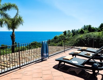 Book a villa in Italy