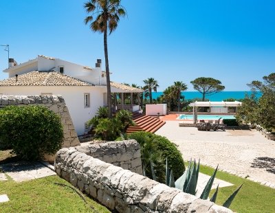 Book a villa in Italy
