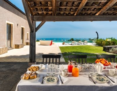 Book a villa in Sicily