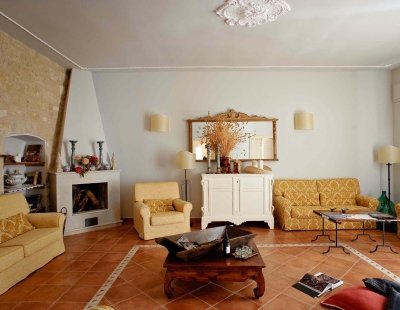 Book a villa holiday in Noto