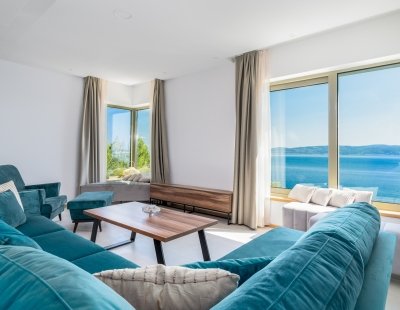 Villas in Omis