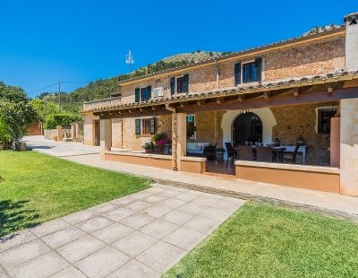 Villa holidays in Balearic Islands