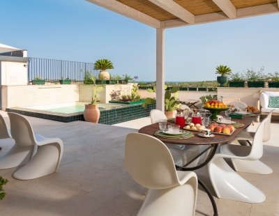 Book a villa holiday in Noto