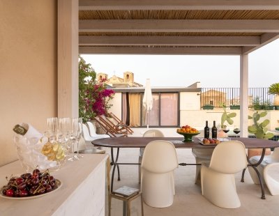 Book a villa holiday in Noto