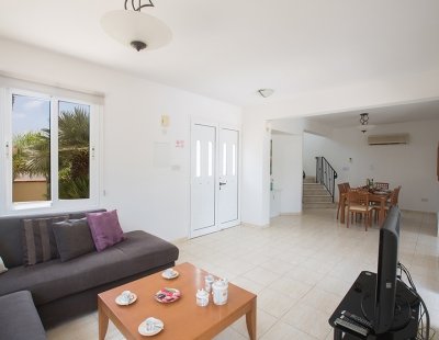 Book a villa in Protaras