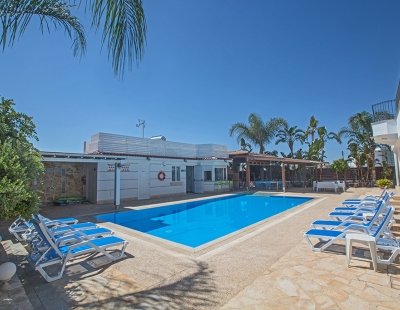 Holiday home in Cyprus villa booking