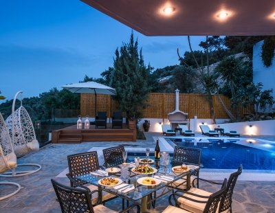 Book a villa holiday in Heraklion