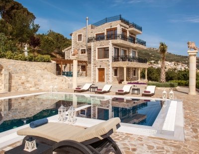Villas in Greece