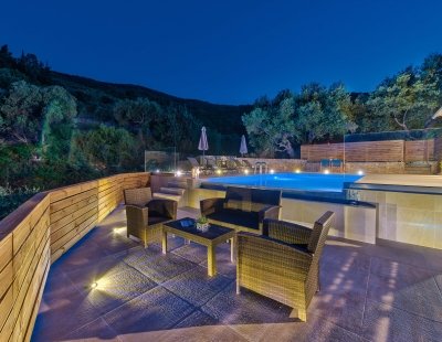 Holiday villas in Keri