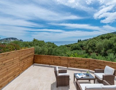 Holiday villas in Greece
