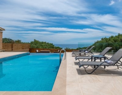 Villas in Keri