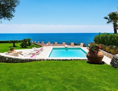Villa rentals in Syracuse