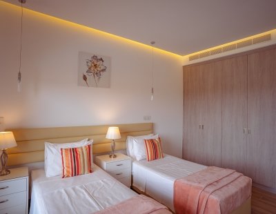 Book a villa holiday in Coral Bay