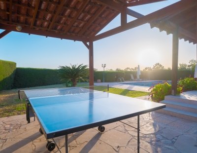 Book a villa in Coral Bay