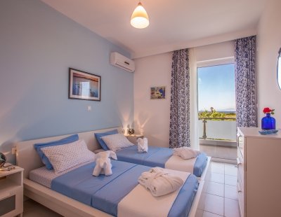 Book a villa in Greece