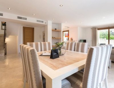 Book a villa in Spain