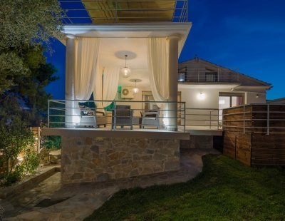 Villa rentals in Greece