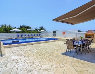 Villas in Coral Bay