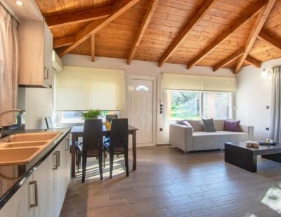 Holiday villas in Greece