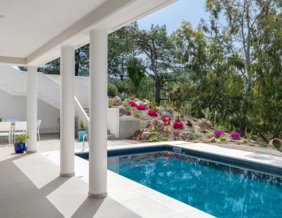 Villa rentals in Ixia
